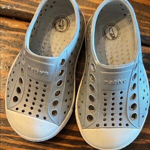 Native Kids Water Shoes - Light Gray